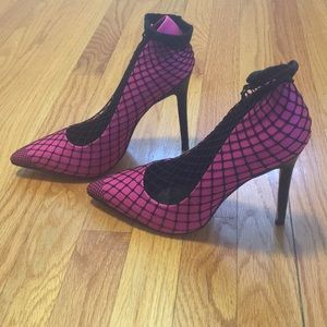 New in box privilege heels